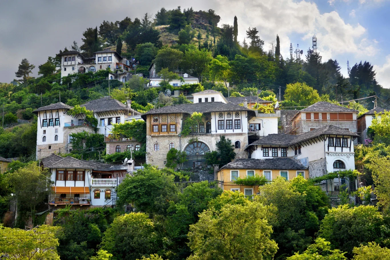Gjirokastër Guide 2025: Top Things to Do in Albania's Stone City - Gallery Image 1
